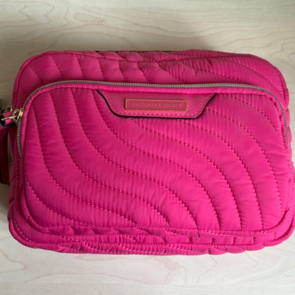 New Victoria’s Secret Bright Pink Double Zipper Cosmetic Bag - Picture 1 of 3